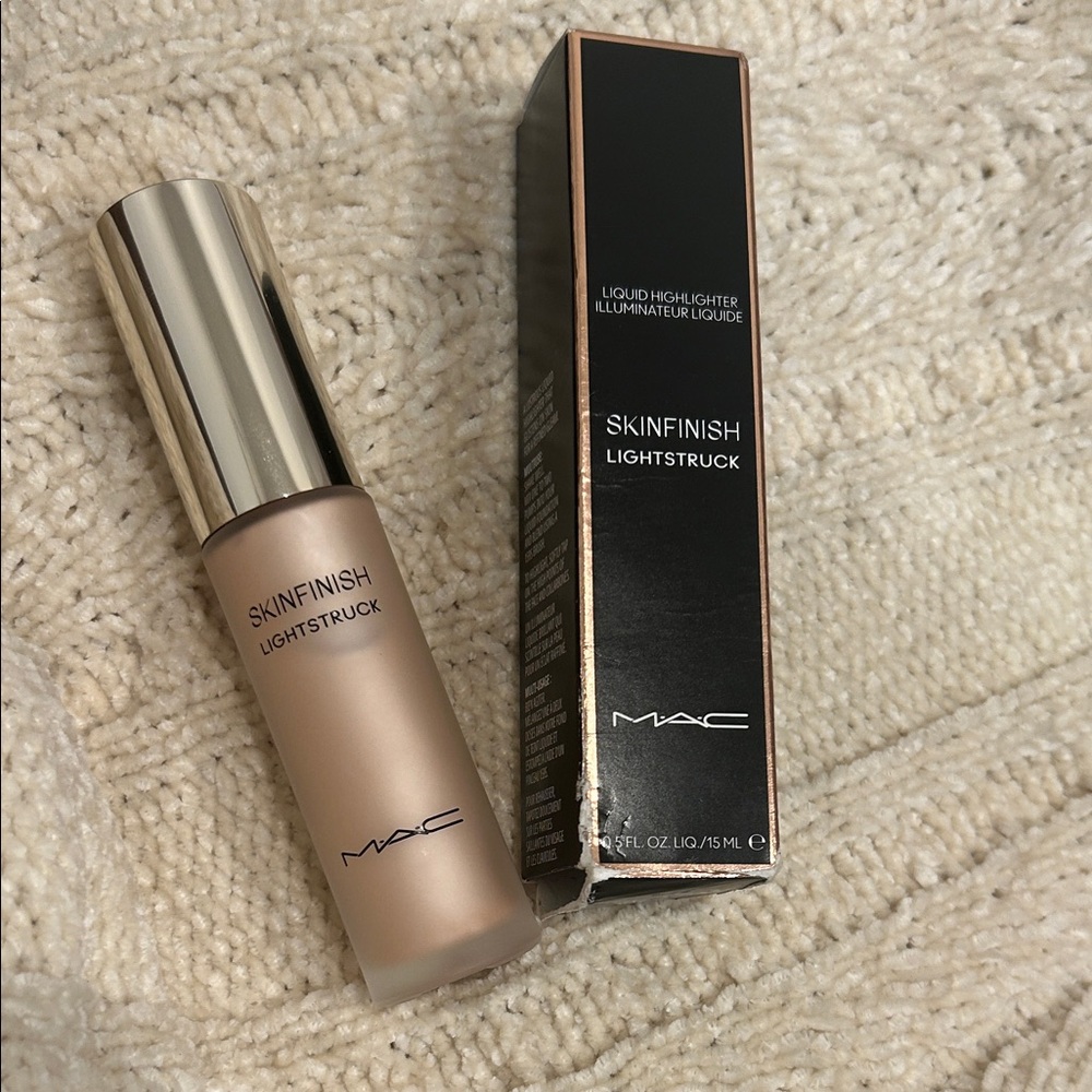 MAC Cosmetics Skinfinish Lightstruck Highlighter - Soft Gold